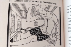 Willy Pogany - Alice in the White Rabbits House - Alice in Wonderland