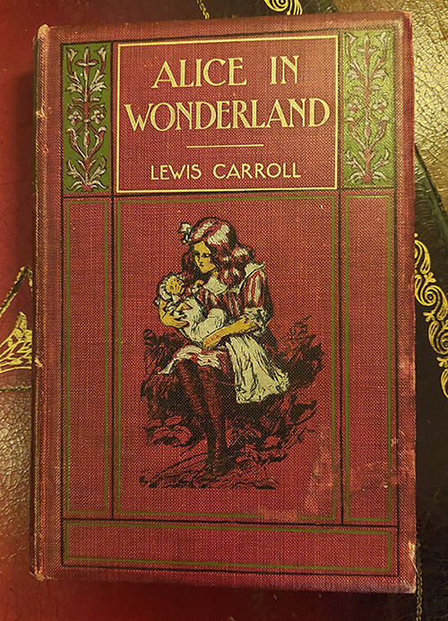 Alice-in-Wonderland-Thomas-Maybank-1-Front-hardcover
