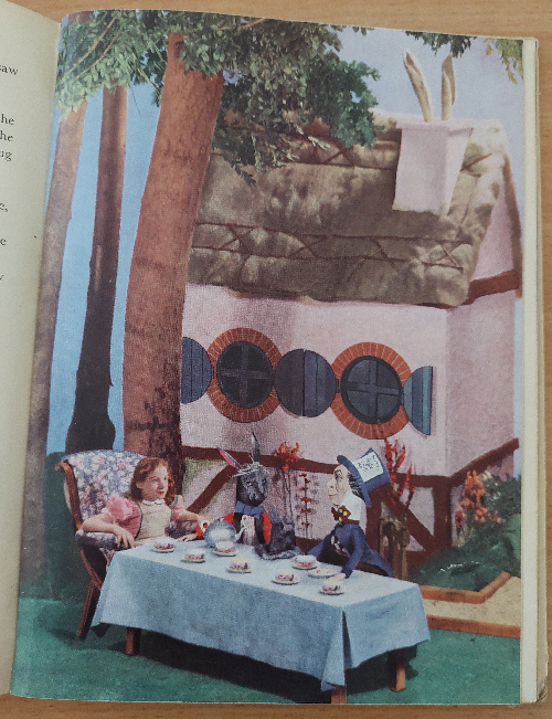 Hugh_Gee-Alice-in-Wonderland-14-mad-tea-party