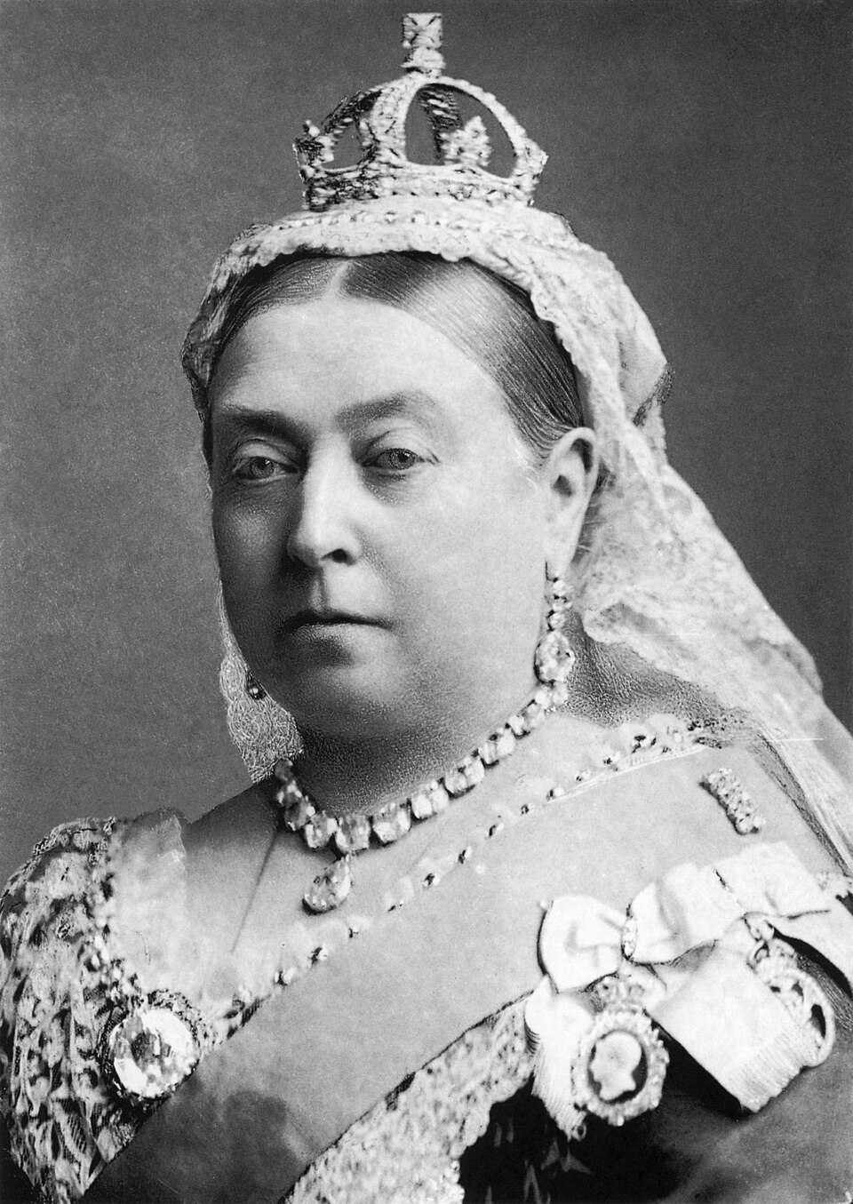 Queen-Victoria